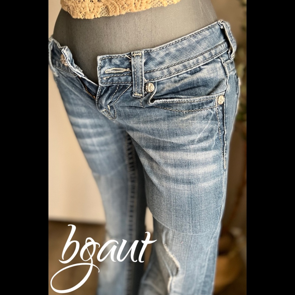 Miss Me Fleur De Lis Pocket Distressed Boot Jeans 26 - Picture 8 of 16